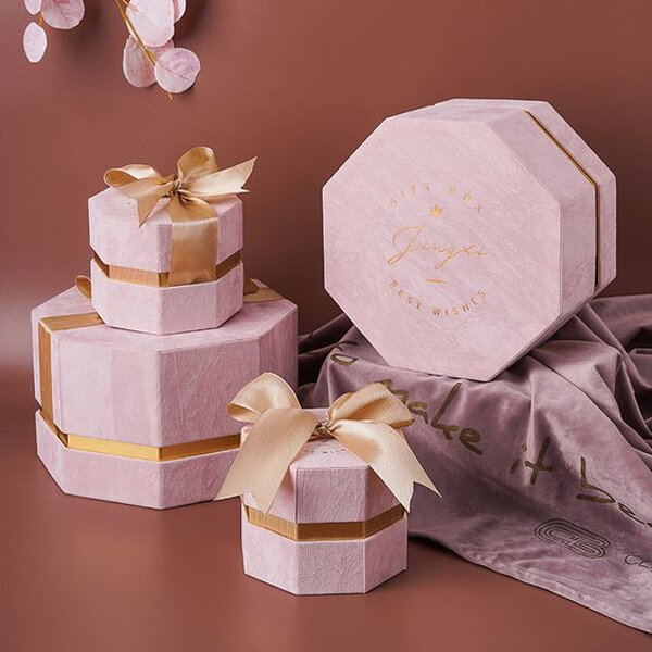 custom-consumer-gift-boxes