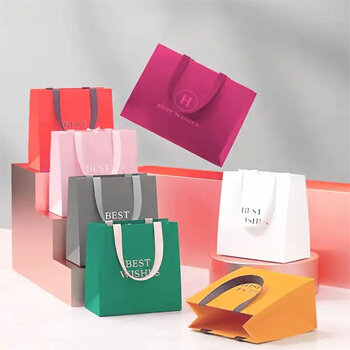 custom-gift-bags