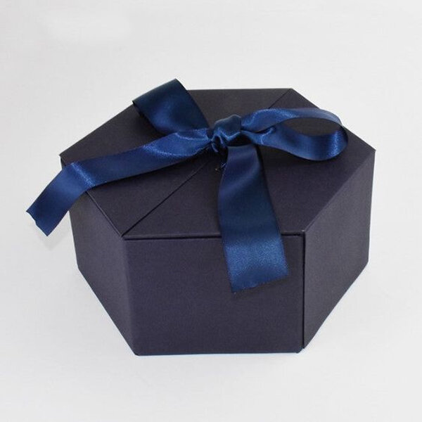 custom-gift-hexagon-boxes