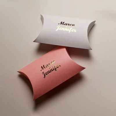 pillow-boxes-for-gift